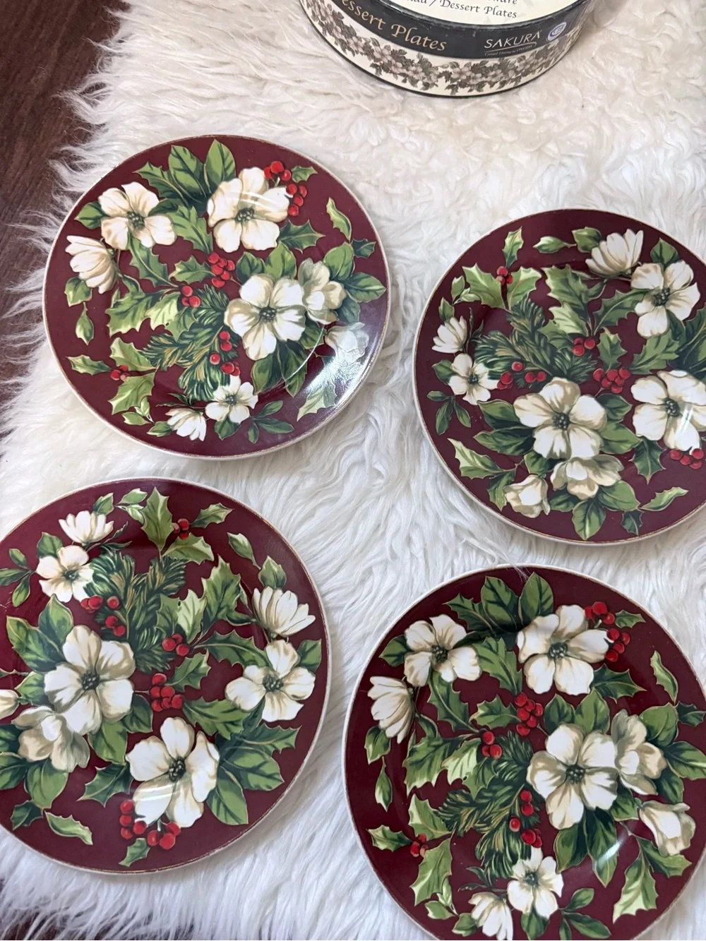 Sakura Holiday Floral Dessert Plates Set - Red, White & Green